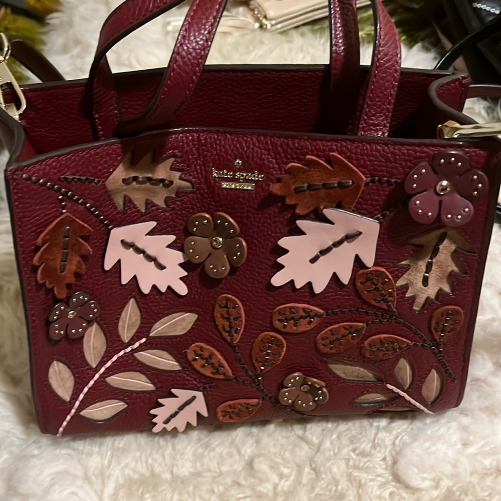 Autumn inspired Kate Spade bag never used. Cat friendly home.